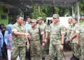 Pangdam IV/Diponegoro Dampingi Wakil Panglima TNI Tinjau KDKMP dan SPPG di Semarang 26 Pangdam IV/Diponegoro Mayjen TNI Achiruddin (depan kanan) mendampingi Wakil Panglima TNI Jenderal TNI Tandyo Budi Revita (depan kiri meninjau Koperasi Desa-Kelurahan Merah Putih (KDKMP) di Kecamatan Gajah Mungkur, Kota Semarang, pada Rabu, 29 Oktober 2025. (Humas Pendam IV/Diponegoro/Lingkarjateng.id)
