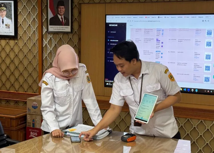 Pemprov Jateng Launching Si Pancar, Aplikasi untuk Pantau Pencairan Dana Provinsi 25 Biro Umum Setda Pemprov Jawa Tengah meluncurkan aplikasi Si Pancar. (Diskominfo Jateng/Lingkarjateng.id)