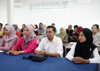 Pengurus Koperasi Merah Putih di Salatiga Diberi Pelatihan Akuntansi 27 PELATIHAN: Puluhan pengurus Koperasi Kelurahan/Desa Merah Putih mengikuti pelatihan akutansi di Aula Dekopinda Salatiga, Senin, 27 Oktober 2025. (Prokompi Setda Salatiga/Lingkarjateng.id)