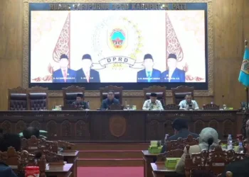 Suasana sidang paripurna penyampaian hasil Pansus Hak Angket DPRD Pati, Jumat, 31 Oktober 2025. (Lingkar News Network/Lingkar Jateng.id)