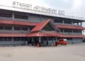 Tampak bagian depan Stadion Joyokusumo, Kabupaten Pati. (Mutia Parasti/Lingkarjateng.id)