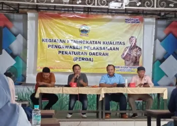 Suasana kegiatan Peningkatan Kualitas Pengawasan Pelaksanaan Peraturan Daerah di Kafe Alam Teduh, Kota Pekalongan, Sabtu, 11 Oktober 2025. (Fahri Akbar/Lingkarjateng.id)