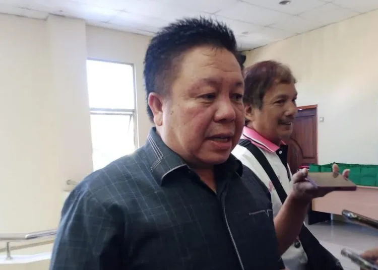 DPRD Salatiga Nilai Biopori Jadi Solusi Jangka Panjang Atasi Banjir dan Sampah 25 Ketua DPRD Kota Salatiga Dance Ishak Palit. (Angga Rosa/Lingkarjateng.id)