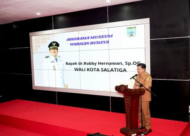 Sarat Nilai Sejarah, Rumah Dinas Wali Kota Salatiga Bakal Disulap Jadi Museum 25 Wali Kota Salatiga Robby Hernawan saat membuka Pelatihan Permuseuman Abhirama Museum dan Warisan Budaya di Ruang Teater Bung Karno, Selasa, 21 Oktober 2025. (Dok. Prokompim Setda Salatiga/Lingkarjateng.id)