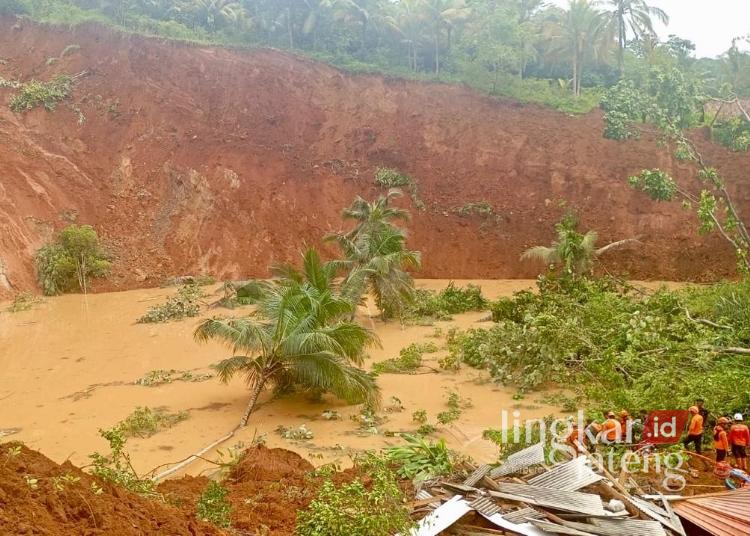 Hari Ketiga Longsor di Cilacap, 6 Korban Ditemukan Meninggal 26 20251115 200729 0000