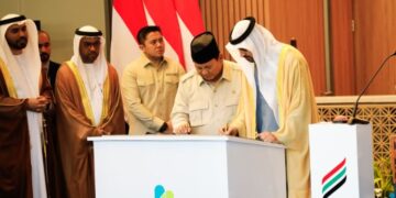 Diresmikan Prabowo, Jateng Kini Punya RS Jantung Canggih di Solo 18 Presiden RI Prabowo Subianto dan perwakilan Pemerintah Uni Emirat Arab Syeikh Theyab Bin Mohamed Bin Zayed Al Nahyan meresmikan Rumah Sakit Kardiologi Emirates-Indonesia (RS KEI) di Kota Surakarta, Rabu, 19 November 2025. (Humas Pemprov Jateng)