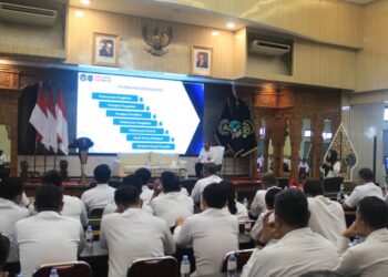 Suasana rapat kegiatan sosialisasi pedoman pengadaan bahan makanan (BAMA) dan pencatatan non-tender di lingkungan Kanwilpas Jateng yang diselenggarakan di Aula Kresna Basudewa Kanwil Kementerian Hukum Jawa Tengah, Rabu, 12 November 2025. (Humas Kanwil Kemenkumham Jateng)