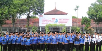 Mardi Santoso Ajak Jajaran Teladani Semangat Juang Pahlawan Lewat Kerja Nyata 24 Jajaran pemasyarakatan Kantor Wilayah Direktorat Jenderal Pemasyarakatan Jawa Tengah usai upacara peringatan Hari Pahlawan di Lapangan Lapas Kelas I Semarang, Senin, 10 November 2025. (Kanwilpas Jateng/Lingkarjateng.id)