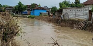 Mitigasi Banjir di Pati, Pemkab Normalisasi Sungai di 15 Titik 10 ILUSTRASI: Salah satu sungai di Kabupaten Pati. (Lingkarnews Network/Lingkarjateng.id)