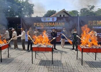 Jutaan Batang Rokok Ilegal Senilai Rp3,2 Miliar di Kendal Dimusnahkan