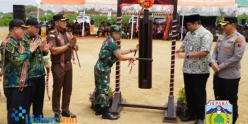 TMMD Sengkuyung di Lebuawu Jepara Ditutup, Bangun Infrastruktur Desa dan RTLH 8 Penutupan TMMD Sengkuyung tahap IV tahun 2025 di Lapangan Desa Lebuawu, Kecamatan Pecangaan, Kabupaten Jepara, pada Kamis, 6 November 2025. (Tomi Budianto/Lingkarjateng.id)