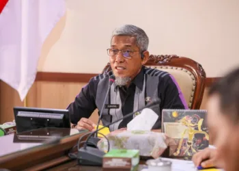 Punya 858 Inovasi, Jawa Tengah Masuk Nominator Provinsi Sangat Inovatif di IGA 2025 30 Sekda Jateng Sumarno memaparkan presentasi kompetisi IGA 2025 secara daring di Kantor Gubernur Jateng, Selasa, 4 November 2025. (Humas Pemprov Jateng/Lingkarjateng.id)