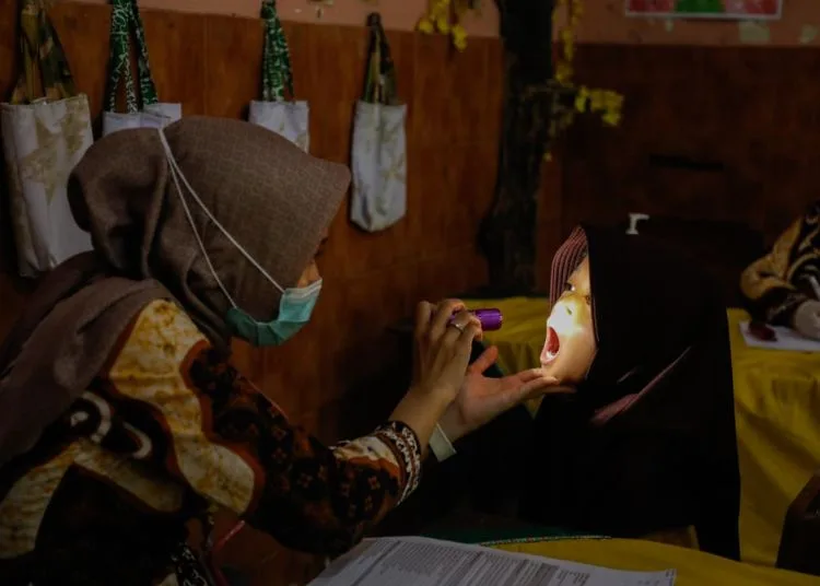 Wapres Gibran Didampingi Gubernur Jateng Tinjau Program CKG dan Speling 26 ckg 1