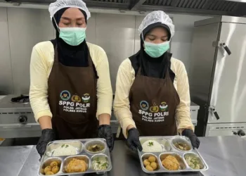 Tampak menu Soto Kudus yang disajikan oleh SPPG Polres Kudus. (Nisa Hafizhotus S/Lingkarjateng.id)