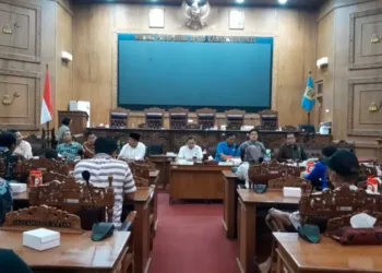 Audiensi Masyarakat Desa Tambahmulyo, Kecamatan Jakenan bersama dengan DPRD Pati terkait polemik pembangunan RS Bhayangkara, Jumat, 7 November 2025. (Lingkarnews Network)