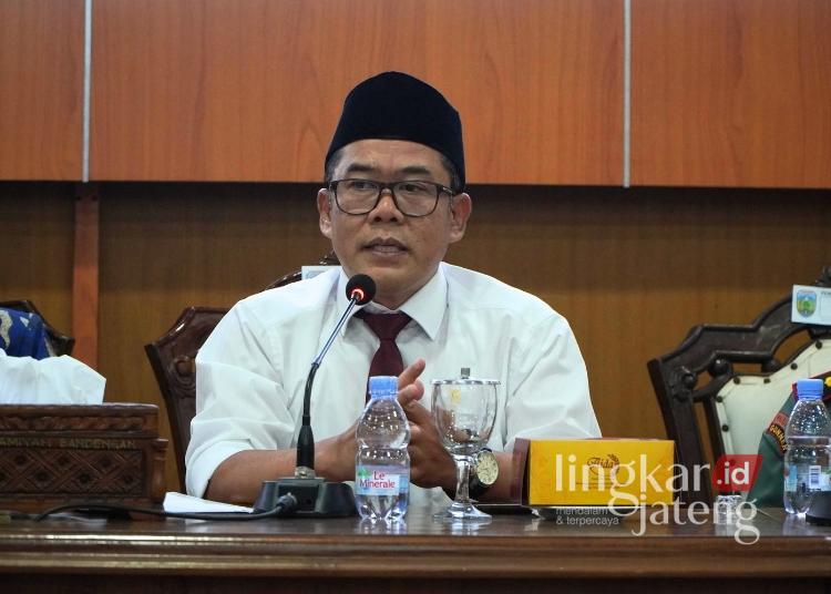 Ketua DPRD Jepara Dorong Pemerataan Ruang Hijau hingga Desa 25 Ketua DPRD Jepara, Agus Sutisna. (Tomi Budianto/Lingkarjateng.id)