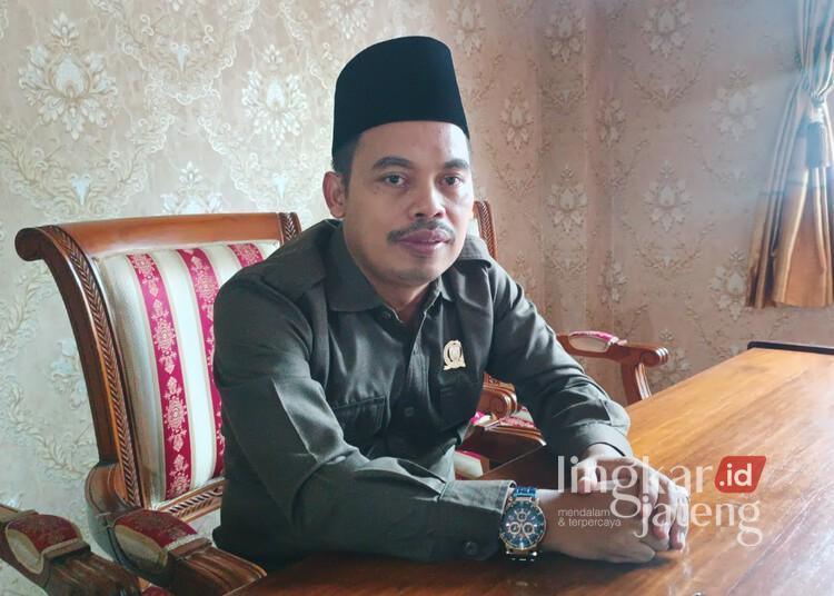 Komisi B DPRD Jepara Ajak Warga Perkuat Gerakan Pengelolaan Sampah 25 Anggota Komisi B DPRD Jepara, M. Latifun. (Tomi Budianto/Lingkarjateng.id)