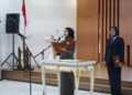 Bupati Tika Lantik 78 Pejabat Fungsional Pemkab Kendal 64 Bupati Kendal, Dyah Kartika Permanasari, saat melantik dan mengambil sumpah 78 pejabat fungsional di Gedung Abdi Praja Setda Kendal, Rabu, 10 Desember 2025. (Anik Kustiani/Lingkarjateng.id)