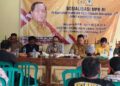 Anggota DPR RI Firman Soebagyo (pegang mikropon) dalam acara sosialisasi pemantapan wawasan kebangsaan dan sosialisasi empat konsensus dasar. (Vicky Rio/Lingkarjateng)