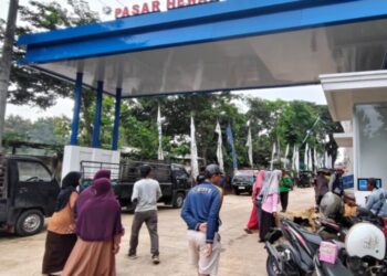 Gapura Pasar Hewan Pamotan di Kecamatan Pamotan, Kabupaten Rembang. (Humas Pemkab Rembang/Lingkarjateng.id)