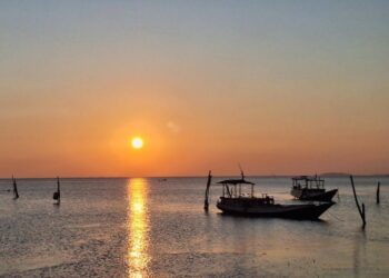 ILUSTRASI: Cuaca perairan Karimunjawa, Kabupaten Jepara. (Tomi Budianto/Lingkarjateng.id)