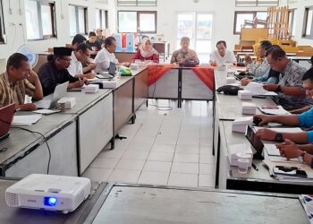 Rapat Dewan Pengupahan Kabupaten Rembang membahas penetapan besaran UMK Rembang 2026, Sabtu, 20 Desember 2025. (Humas Pemkab Rembang/Lingkarjateng.id)