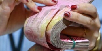 Rp598 M Dana Desa Non-earmark di Jateng Tak Bisa Dicairkan 2 ILUSTRASI: Uang rupiah pecahan Rp100.000. (Antara/Lingkarjateng.id)