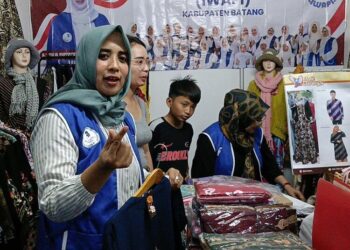 Salah satu stan UMKM di Batang Nusantara Expo 2025. (Humas Pemkab Batang/Lingkarjateng.id)