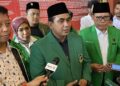 Gus Yasin Jabat Sekjen PPP Periode 2025-2030 29 Wakil Gubernur Jawa Tengah yang juga menjabat Sekretaris Jenderal PPP, Taj Yasin Maimoen (tengah). (Antara/Lingkarjateng.id)