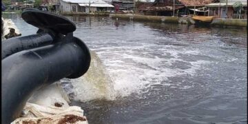 Pompa air yang digunakan untuk menyedot genangan banjir di Kota Pekalongan kembali diaktifkan usai, luapan sungai alami penurunan. Foto : Dok. BPBD Kota Pekalongan