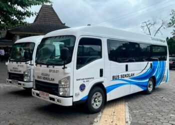 Ilustrasi: Bus sekolah bantuan Kementerian Perhubungan. (Antara/Lingkarjateng.id)