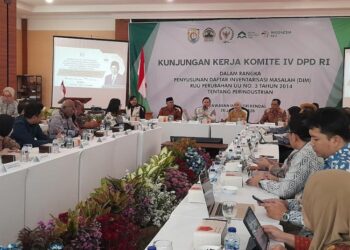 Bupati Kendal, Dyah Kartika Permanasari saat menerima kunjungan kerja DPD RI di KEK Kendal, Senin, 26 Januari 2026. (Anik Kustiani/Lingkarjateng.id)