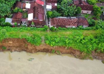 Pemkab Kendal dan Pemprov Jateng Percepat Penanganan Darurat Sungai Bodri 32 Kondisi tanggul Sungai Bodri. (Dok. Pribadi/Lingkarjateng.id)