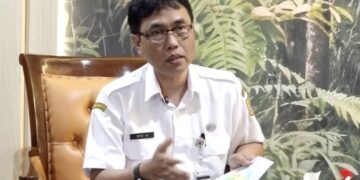 DLHK Jateng Ungkap Penyebab Banjir dan Longsor di Lereng Gunung Slamet 16 Kepala DLHK Jawa Tengah Widi Hartanto. (Humas Pemprov Jateng/Lingkarjateng.id)