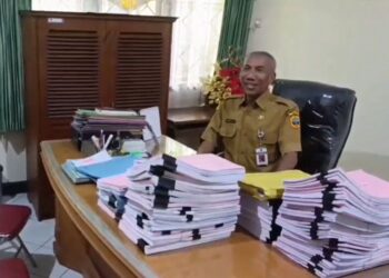 Kepala Dispermades Pati Ditanya Pengisian Perangkat Desa Saat KPK OTT Bupati Sudewo 25 Kepala Dinas Pemberdayaan Masyarakat dan Desa (Dispermades) Kabupaten Pati, Tri Hariyama. (Lingkarnews Network)