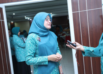 TP PKK Jateng Perkuat Kolaborasi Lintas Sektor Demi Wujudkan Keluarga Berdaya 25 Ketua TP PKK Provinsi Jawa Tengah, Nawal Arafah Yasin. (Humas Pemprov Jateng/Lingkarjateng.id)