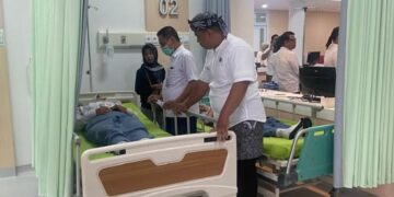 Siswa SMA 2 Kudus yang dirawat di RSUD dr.  Loekmono Hadi karena mengeluh sakit perut pada Kamis, 29 Januari 2026. (Nisa Hafizhotus Syarifa/ Lingkarjateng.id)