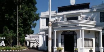 Salatiga Resmi Buka Seleksi Sekretaris Daerah, Pendaftaran 3–18 Januari 2026 1 POTRET: Tampak depan Kantor Sekretariat Pemerintah Kota Salatiga. (Angga Rosa/Lingkarjateng.id)