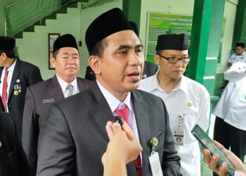 Wakil Gubernur Jawa Tengah, Taj Yasin Maimoen, memberi keterangan usai menghadiri Hari Amal Bhakti Kementerian Agama di MAN 2 Rembang, Sabtu, 3 Januari 2026. (Vicky Rio/Lingkarjateng.id)