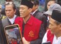 Botok dan Teguh AMPB Usai Bupati Pati Sudewo Jadi Tersangka KPK: Terbukti! 28 Botok dan Teguh AMPB menemui awak media usai mejalani sidang putusan di PN Pati, Rabu, 21 Januari 2026. (Lingkarnews Network)