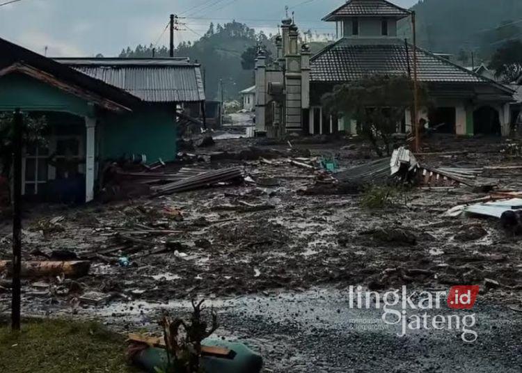 Banjir Bandang Lereng Gunung Slamet, Purbalingga Tetapkan Tanggap Darurat 14 Hari 25 Kondisi Desa Serang, Kecamatan Karangreja, Kabupaten Purbalingga pasca banjir bandang pada Jumat, 23 Januari 2026. (BPBD Jateng/Lingkarjateng.id)