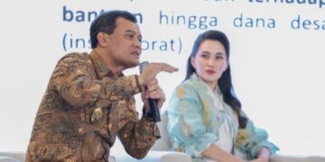 Gubernur Jateng Ahmad Luthfi saat menjadi narasumber Lokakarya Desa/Kelurahan Berprestasi dalam rangkaian Hari Desa Nasional di Pendopo Gede, Kabupaten Boyolali, Rabu, 14 Januari 2026. (Humas Pemprov Jateng/Lingkarjateng.id)