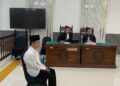 Terdakwa pembunuhan berencana Muhamad Gunawan bin Rochmani mengikuti sidang pembacaan tuntutan pada Rabu, 14 Januari 2026. (Dok. Kejari Kendal/Lingkarjateng.id)