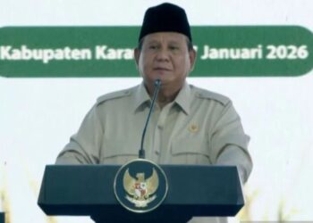 Presiden Prabowo Subianto berpidato pada Kegiatan Panen Raya dan Pengumuman Swasembada Pangan di Karawang, Jawa Barat, Rabu, 7 Januari 2026. (Antara)