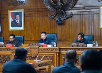 Salatiga Siapkan 241 Program Pembangunan 2026, Elektronifikasi Bakal Diterapkan 29 Rapat Paripurna DPRD Kota Salatiga Pembukaan Masa Sidang II Tahun 2026 di Ruang Bhinneka Tunggal Ika DPRD, Jumat, 9 Januari 2026. (Dok. Prokompim Setda Salatiga/Lingkarjateng.id)