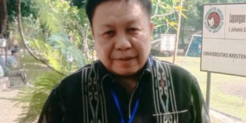 Insentif Guru Non-ASN Salatiga Tak Masuk APBD 2026, Ini Kata Ketua DPRD 15 Ketua DPRD Kota Salatiga Dance Ishak Palit. (Angga Rosa/Lingkarjateng.id)