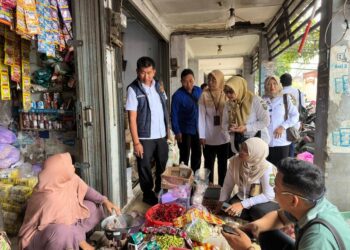Satgas Pangan Polres Blora pantau harga bapok di sejumlah pasar, Rabu (25/2). Foto : Hanafi /Lingkar Jateng