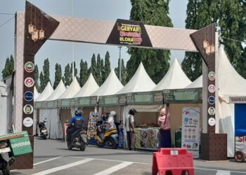 Bazar Ramadan: Deretan tenda UMKM di Alun-alun Blora tahun 2025 lalu. Foto : Eko Wicaksono/Lingkar Jateng