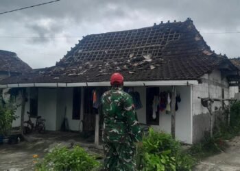 Angin Puting Beliung Sapu Desa Kebowan Pati, Puluhan Rumah Rusak