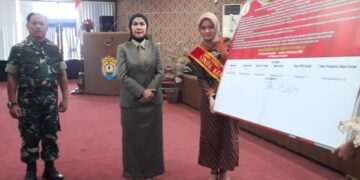 Bupati Kendal, Dyah Kartika Permanasari, menghadiri Deklarasi dan Pengukuhan Forum Kendal Bersatu di Gedung Paripurna DPRD Kendal pada Jumat, 6 Februari 2026 sore. (Anik Kustiani/Lingkarjateng.id)